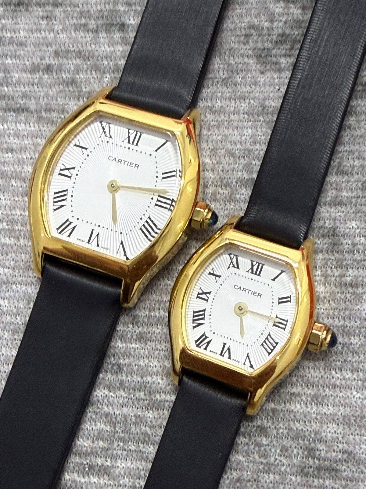 CA Refined Tonneau Leather Strap Watch
