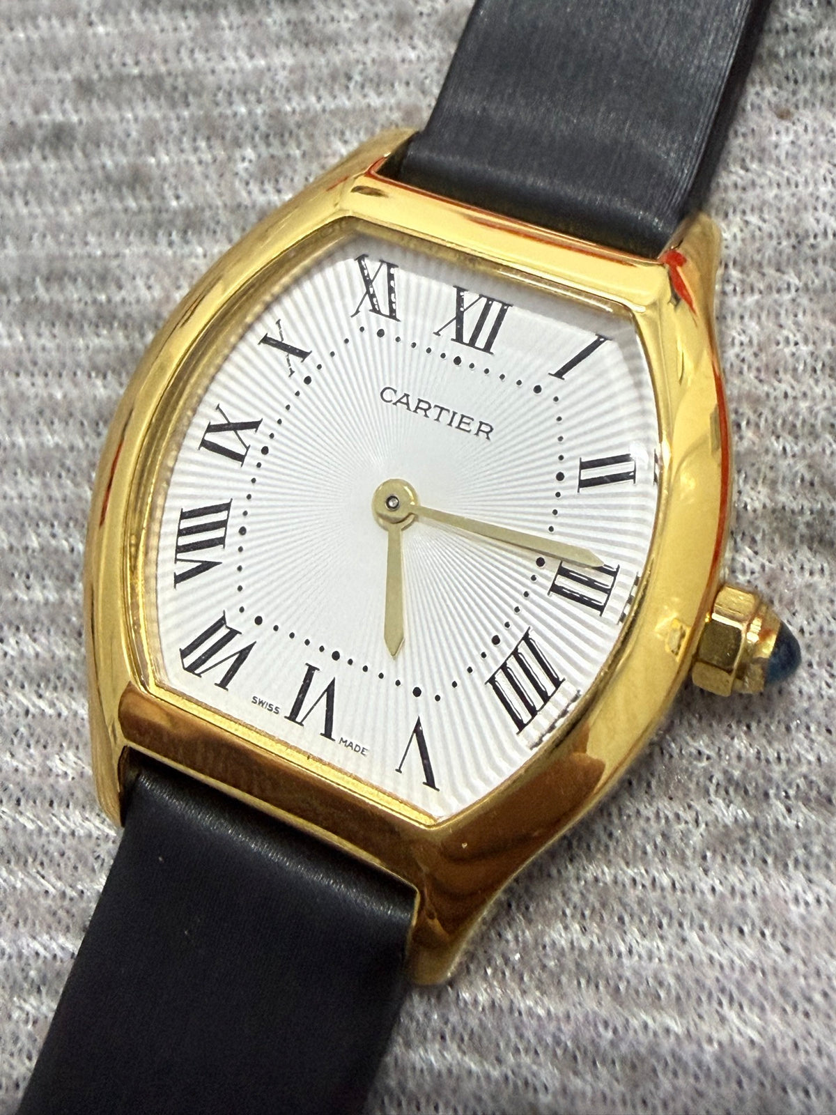 CA Refined Tonneau Leather Strap Watch