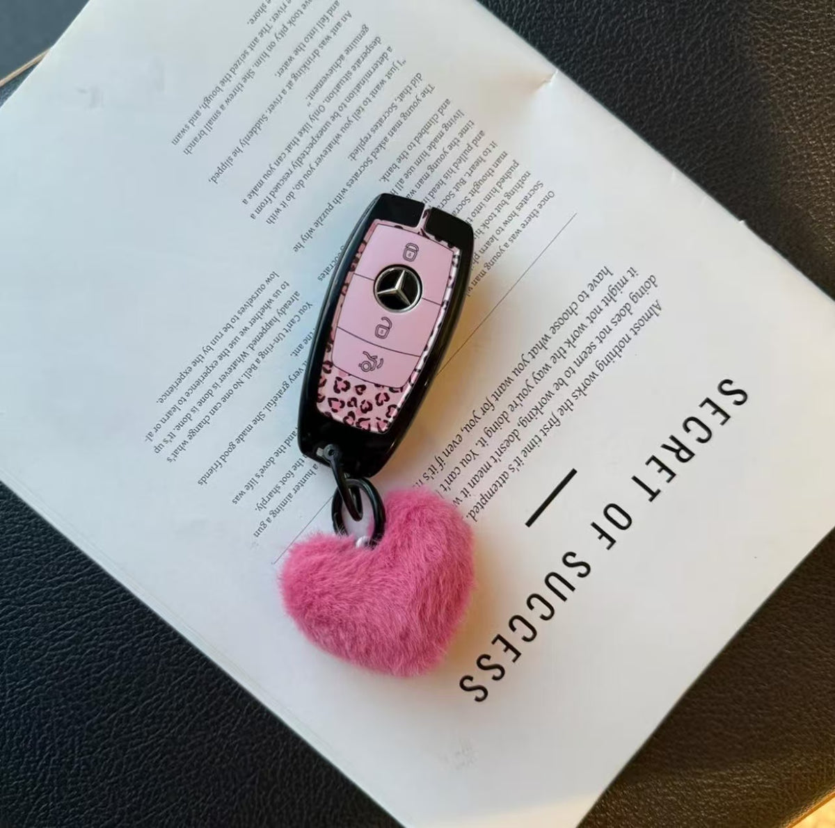 Pink Leopard Keychain-Benz