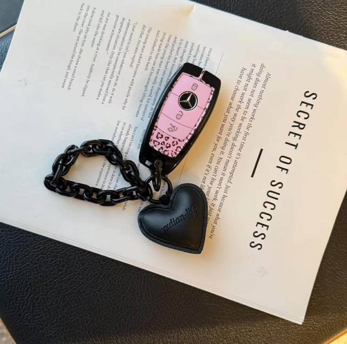 Pink Leopard Keychain-Benz