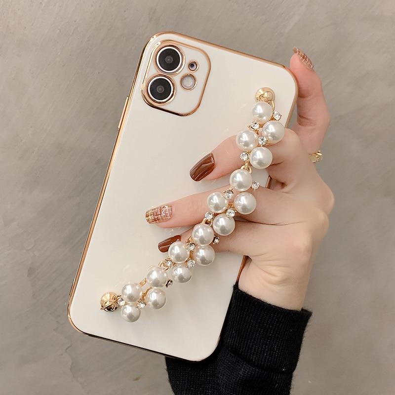 Gloss Pearl Chain iPhonefodral
