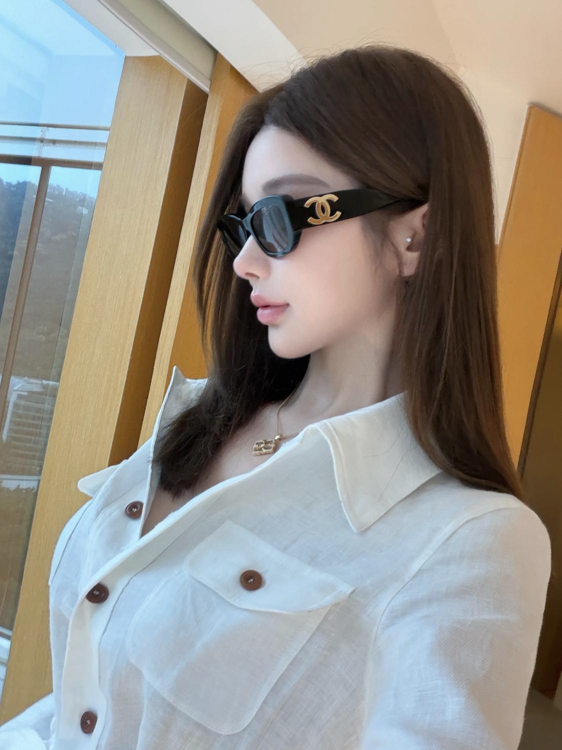 Gafas de sol clásicas con montura retro
