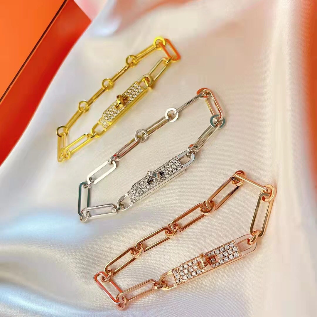 Sparkling link bracelet