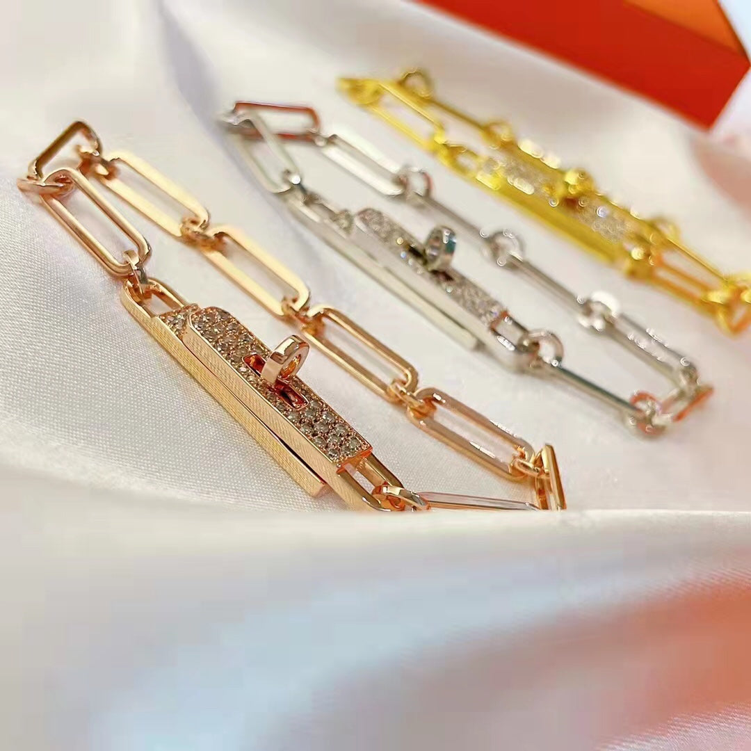 Sparkling link bracelet