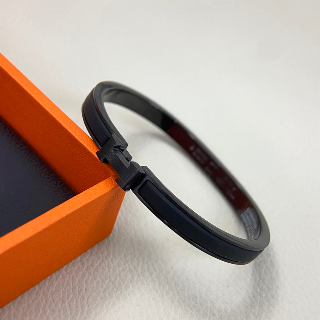 H Slim Black Accent Bangle
