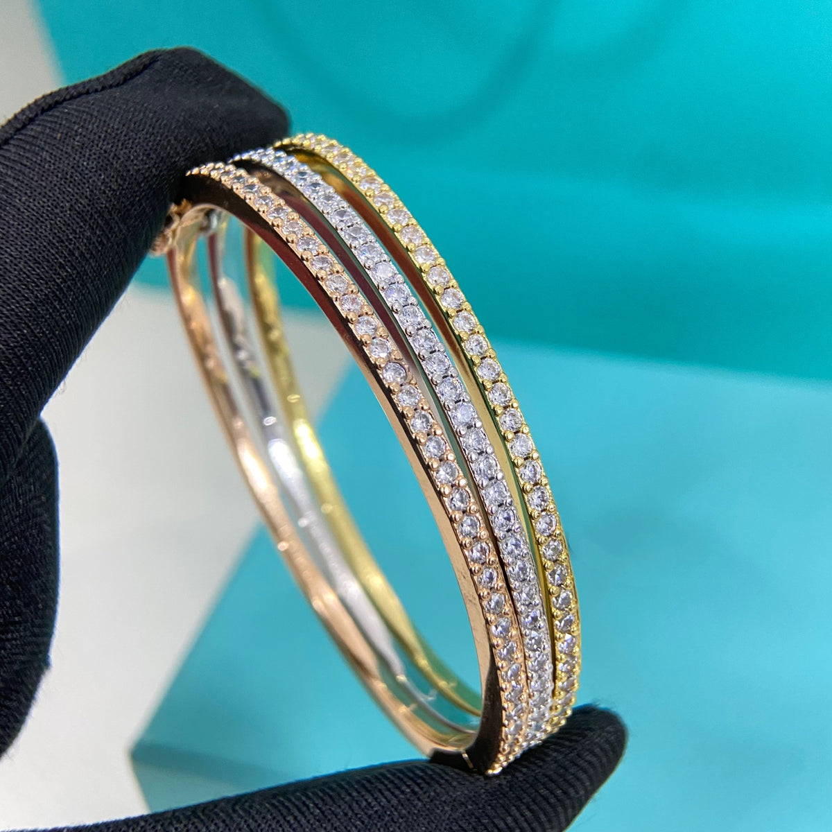 CA Sparkling Row Bangle