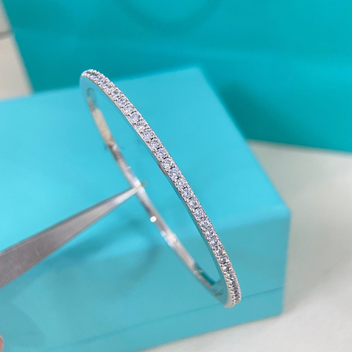 CA Sparkling Row Bangle
