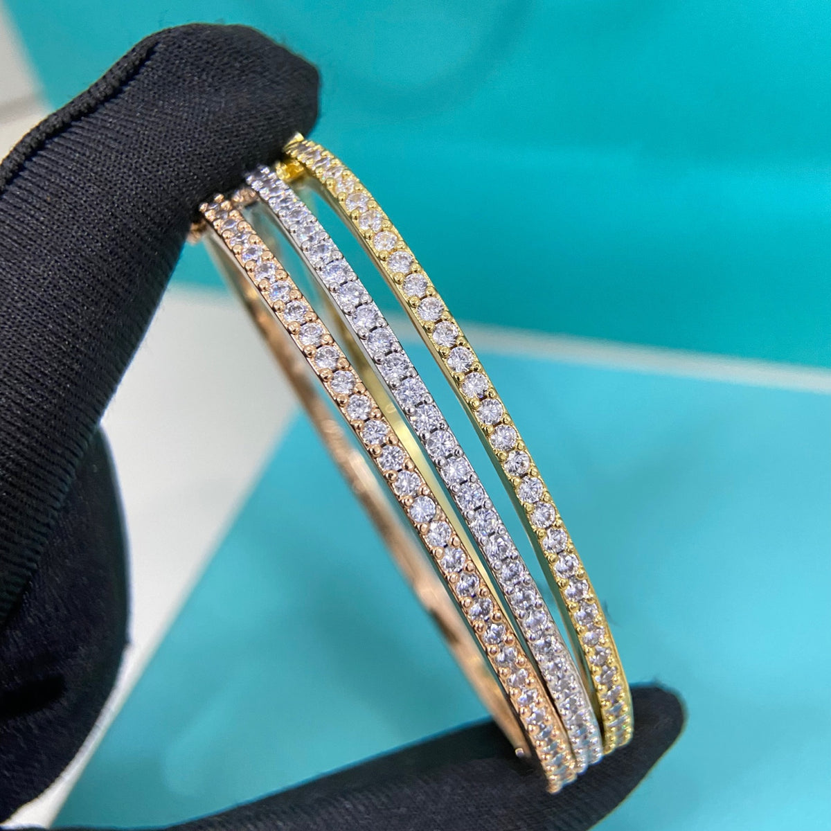CA Sparkling Row Bangle