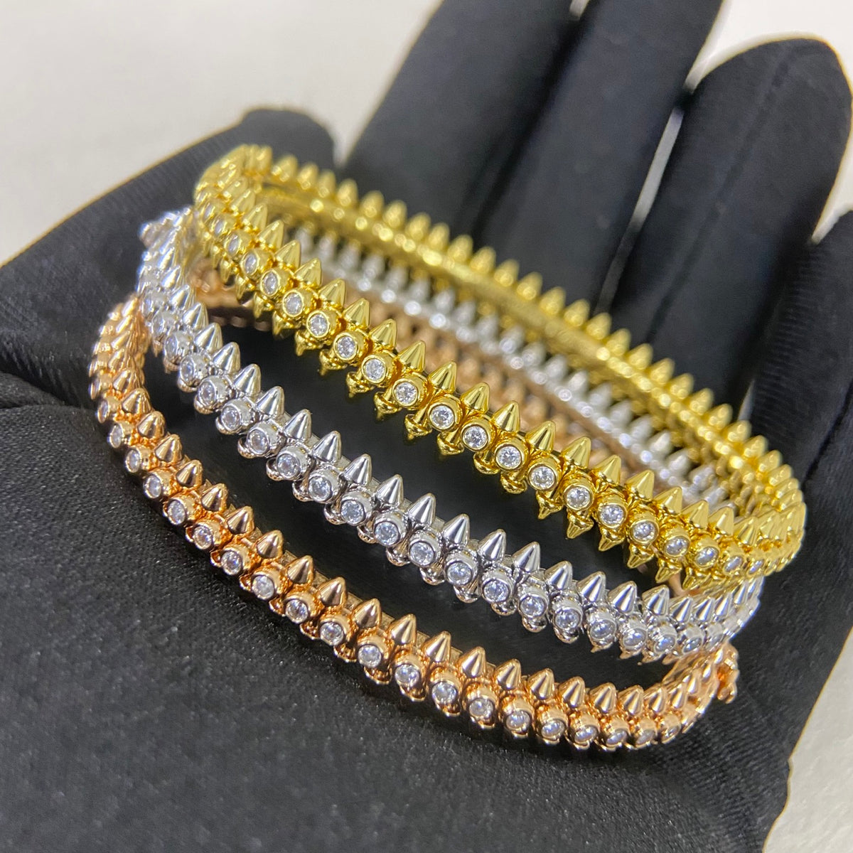 CA Sparkling Stud Bangle
