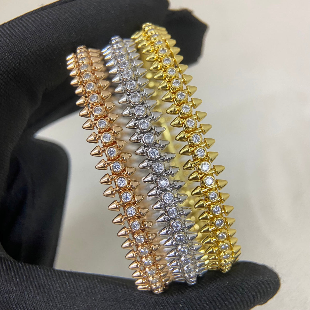 CA Sparkling Stud Bangle