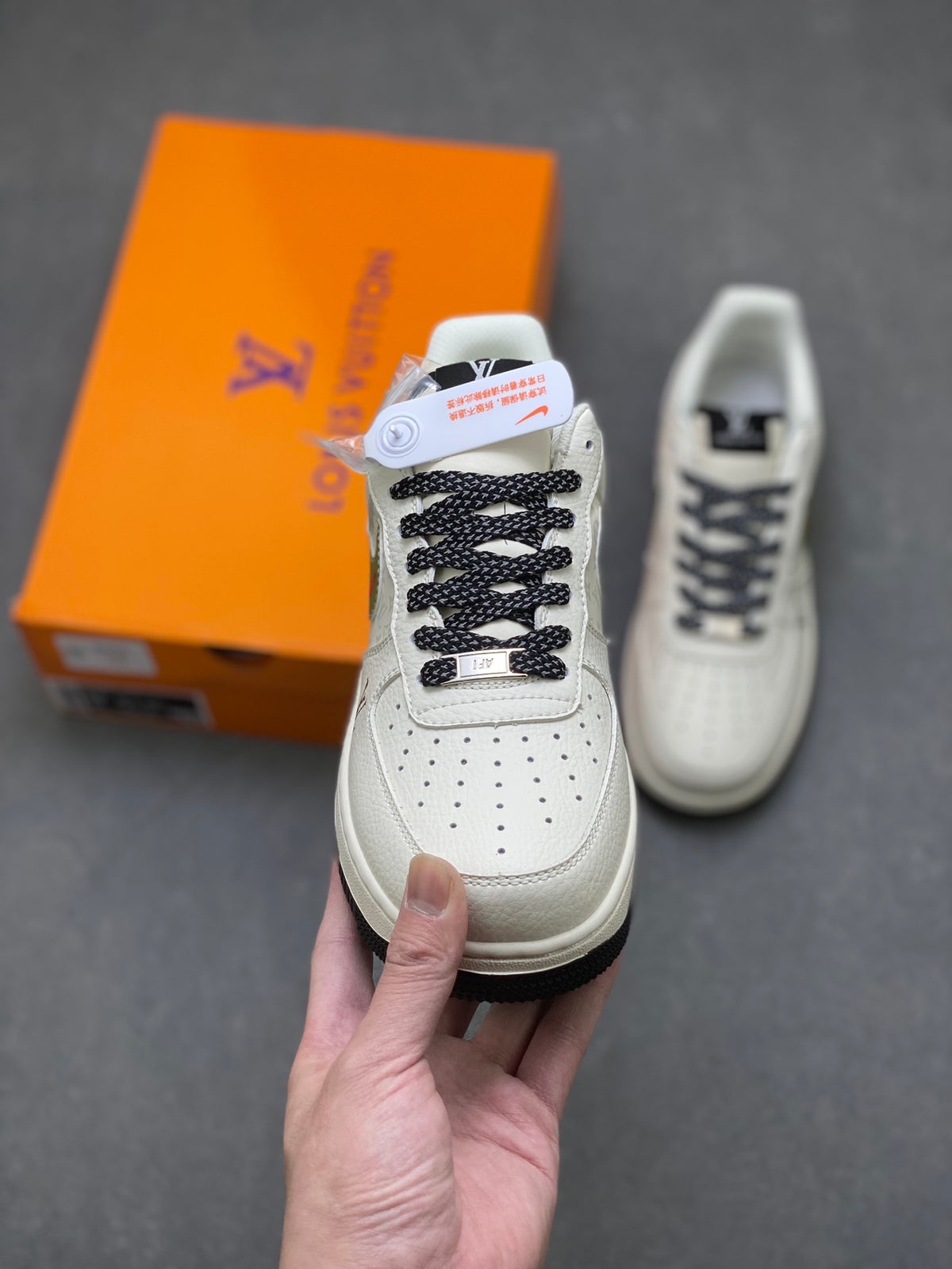 Luxury Casual Shoes 551