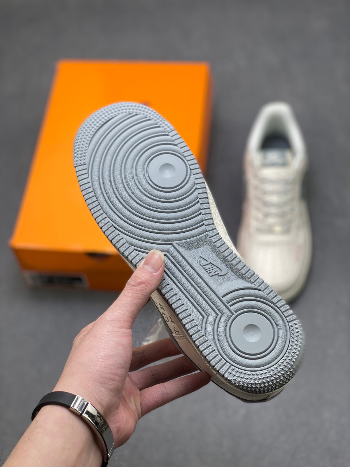 Luxury Casual Shoes 570